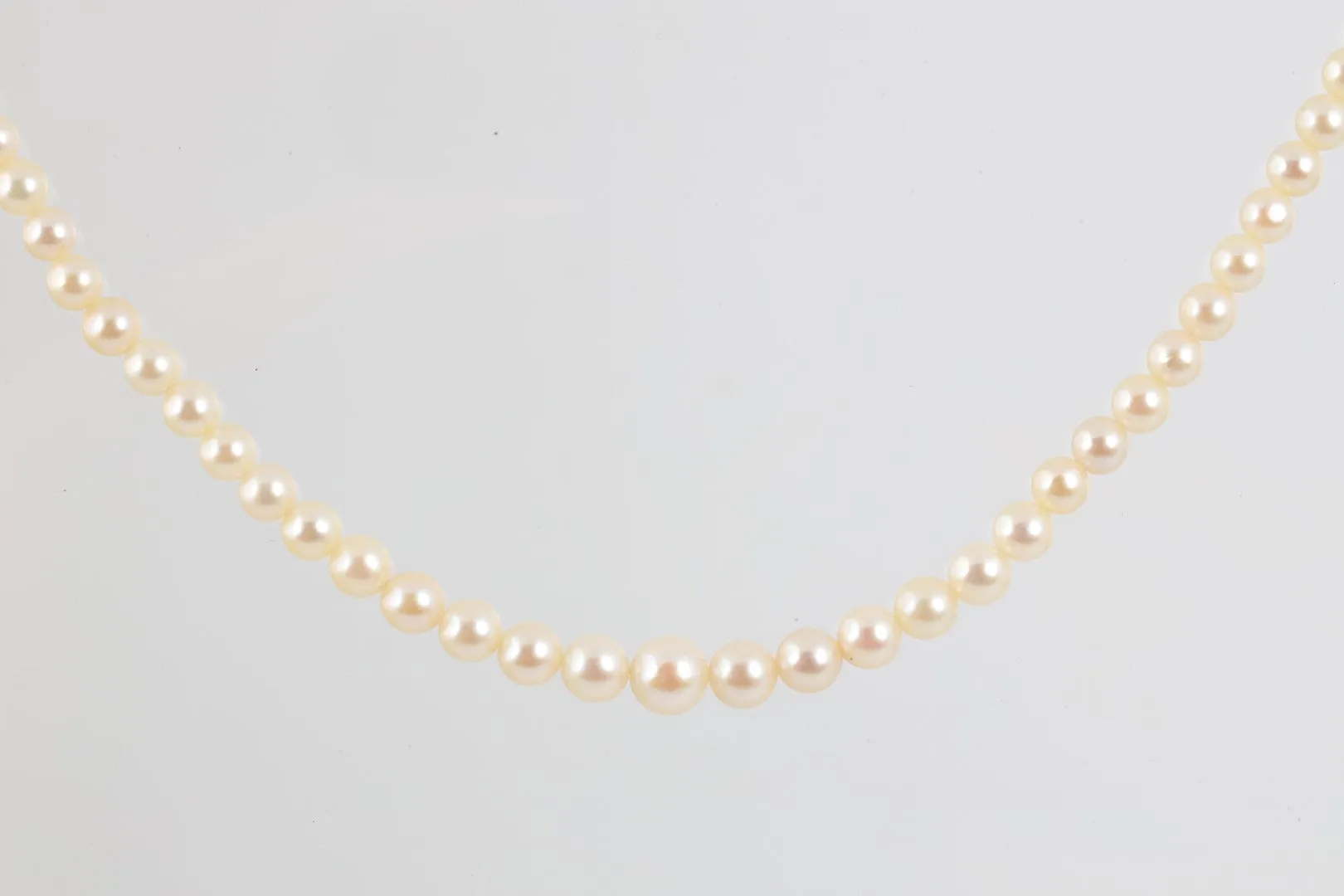 16.5" Mikimoto 925 Silver Pearl Necklace (9.98g.)