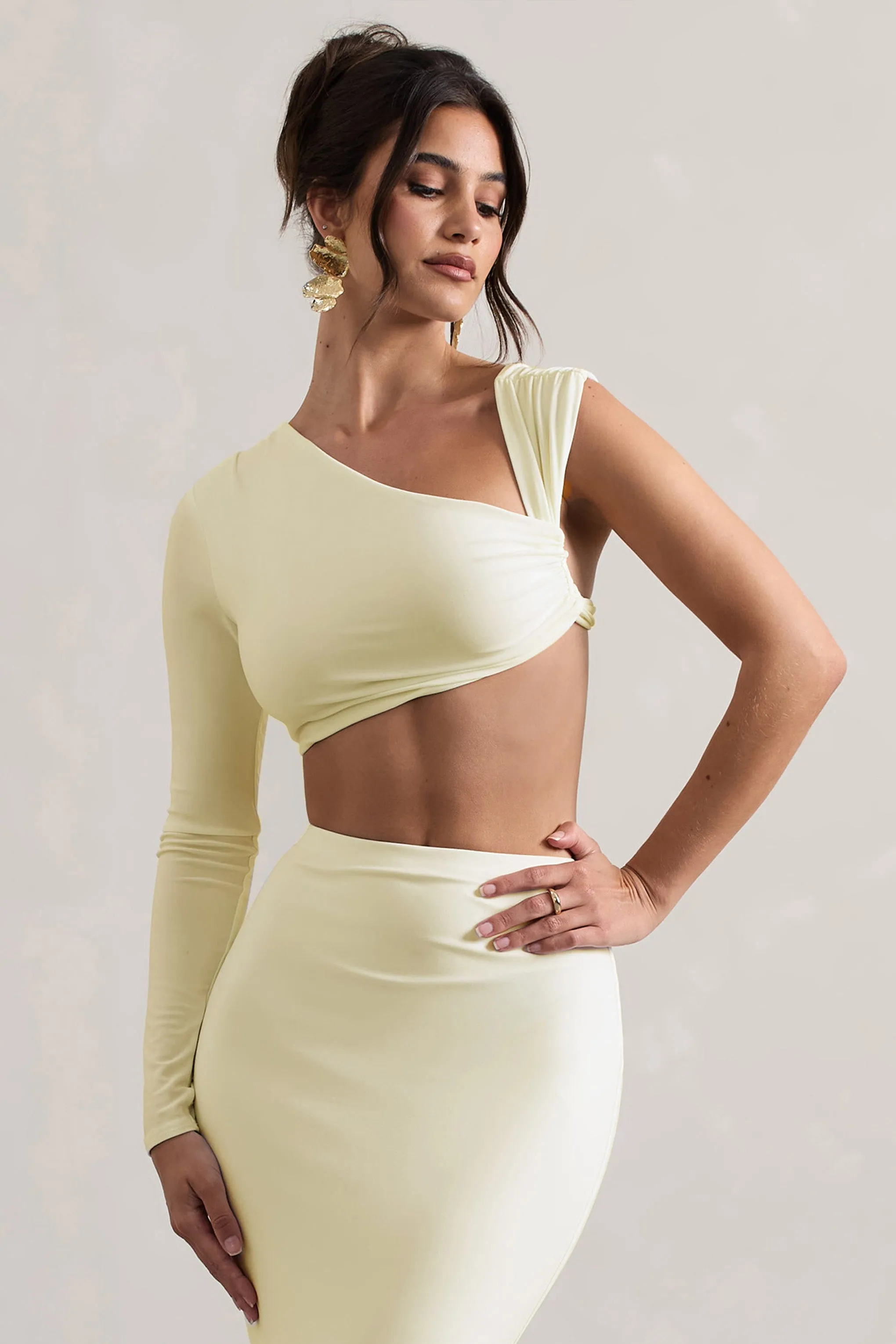 Agalia | Crop top crème froncé à une manche asymétrique