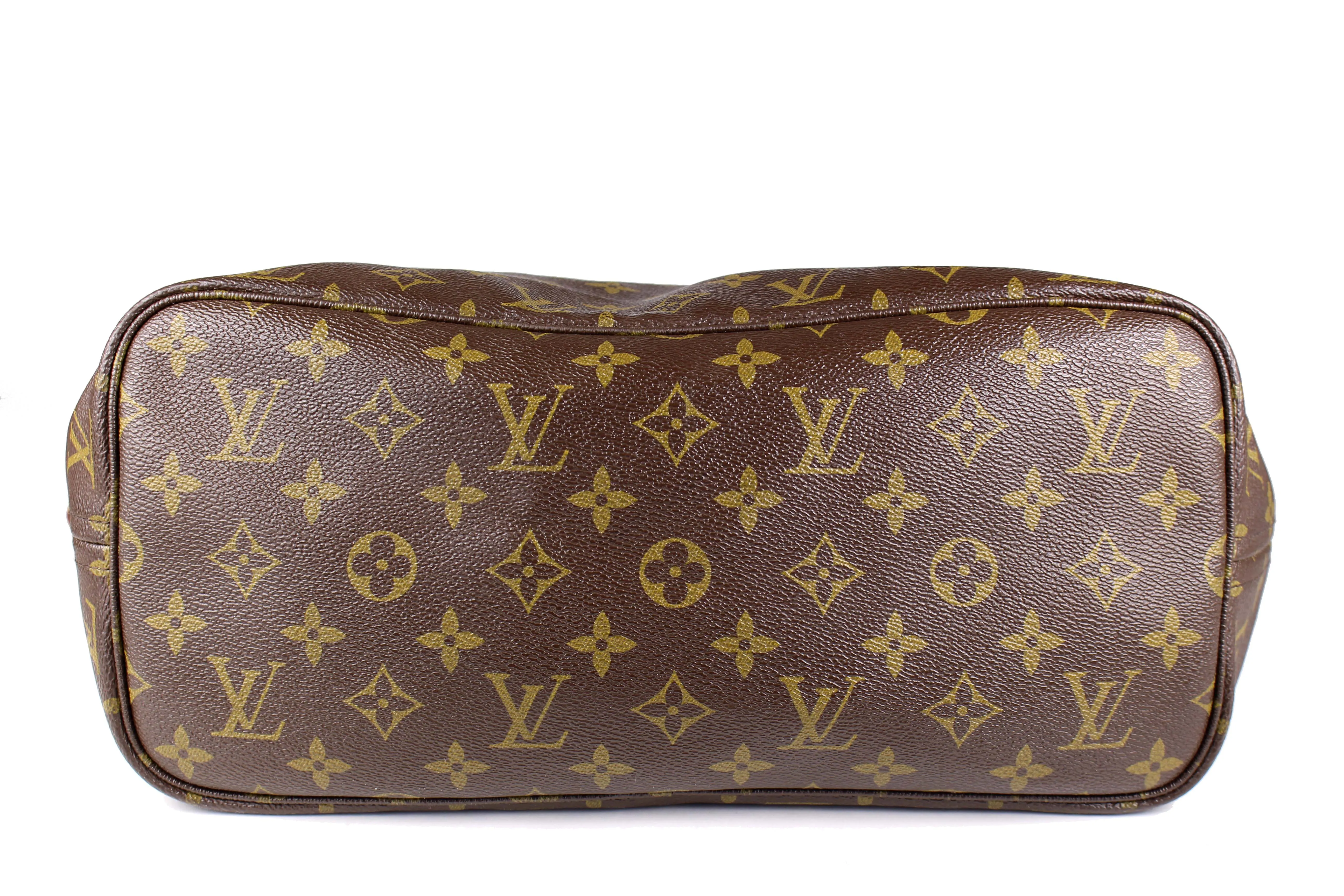 LOUIS VUITTON Neverfull MM monogram canvas bag