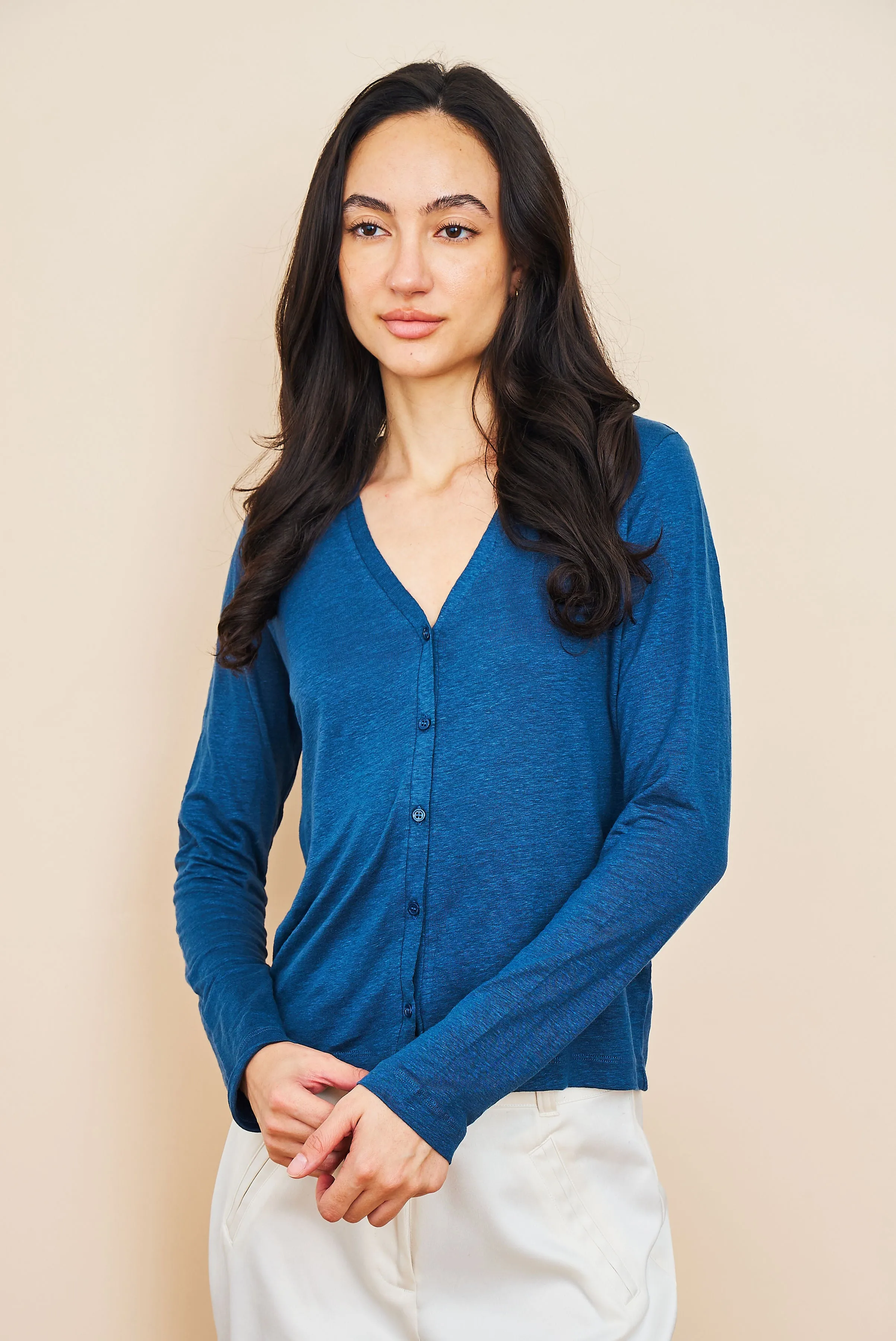 Stretch Linen V-Neck Cardigan in Bleu Taormina